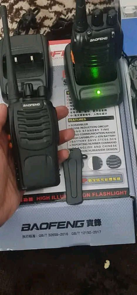 جهاز اتصال لاسلكي ثنائي الاتجاه Baofeng BF-888s
